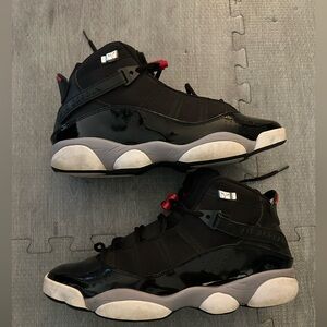 Air Jordan 6 Rings Black Red Basketball Sneakers. Mens size 12.